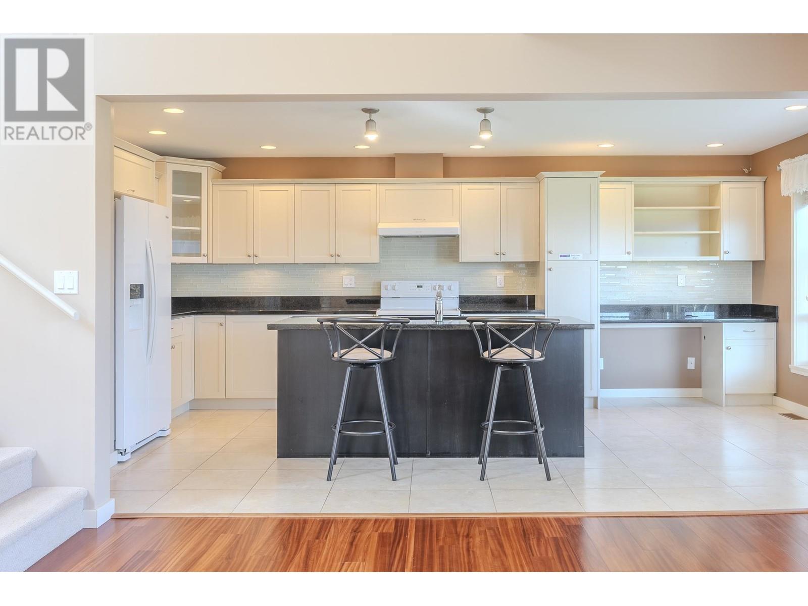 5540 Clayton Avenue, Sechelt, British Columbia  V7Z 0V1 - Photo 8 - R2949989