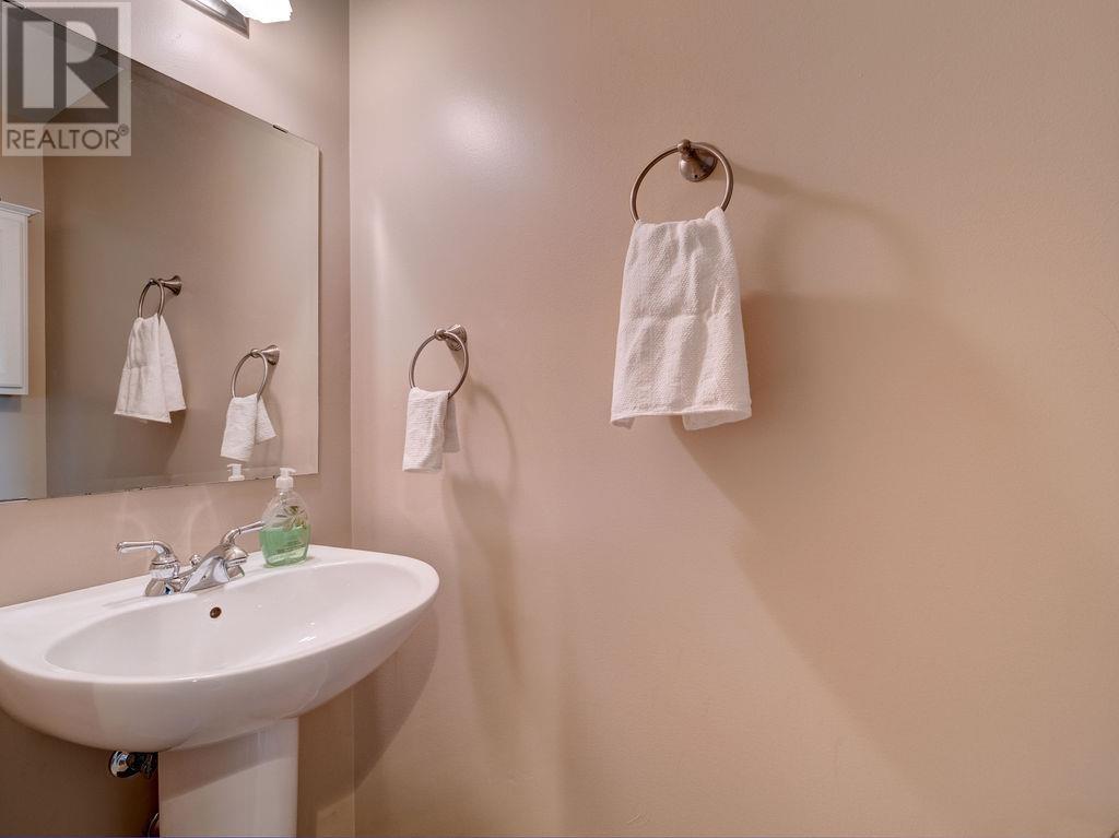 5540 Clayton Avenue, Sechelt, British Columbia  V7Z 0V1 - Photo 22 - R2949989