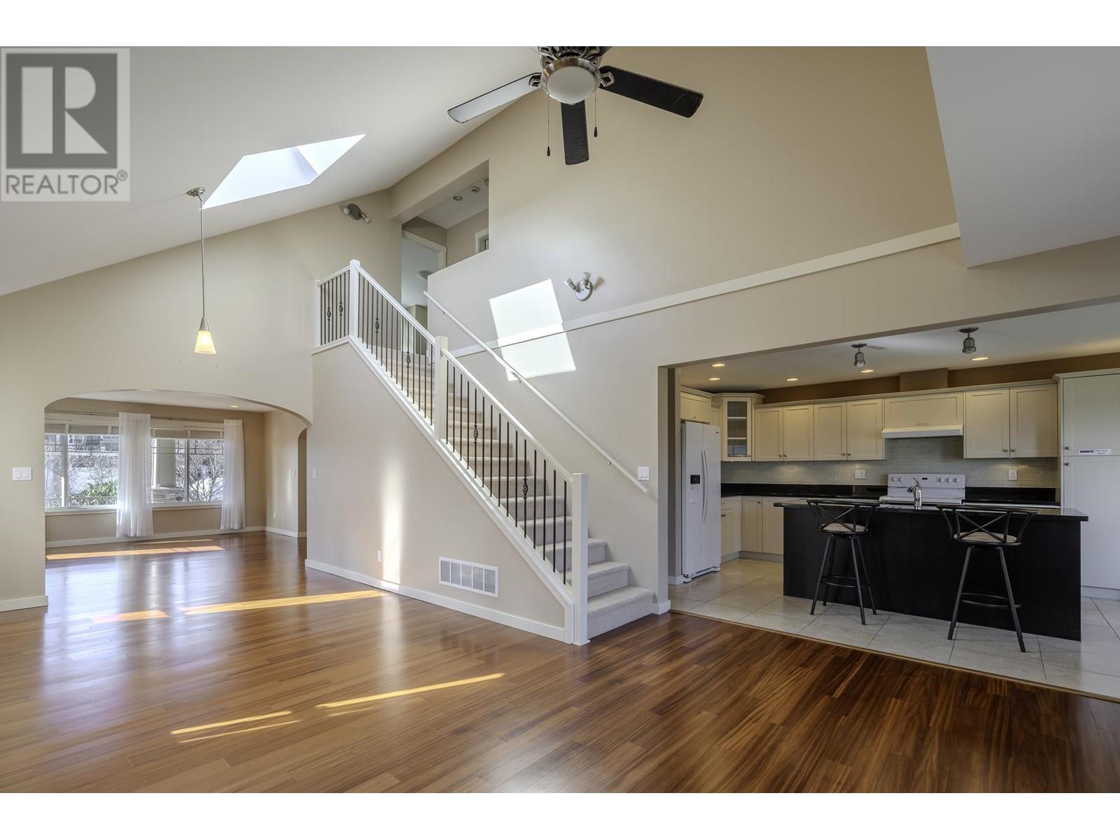 5540 Clayton Avenue, Sechelt, British Columbia  V7Z 0V1 - Photo 12 - R2949989