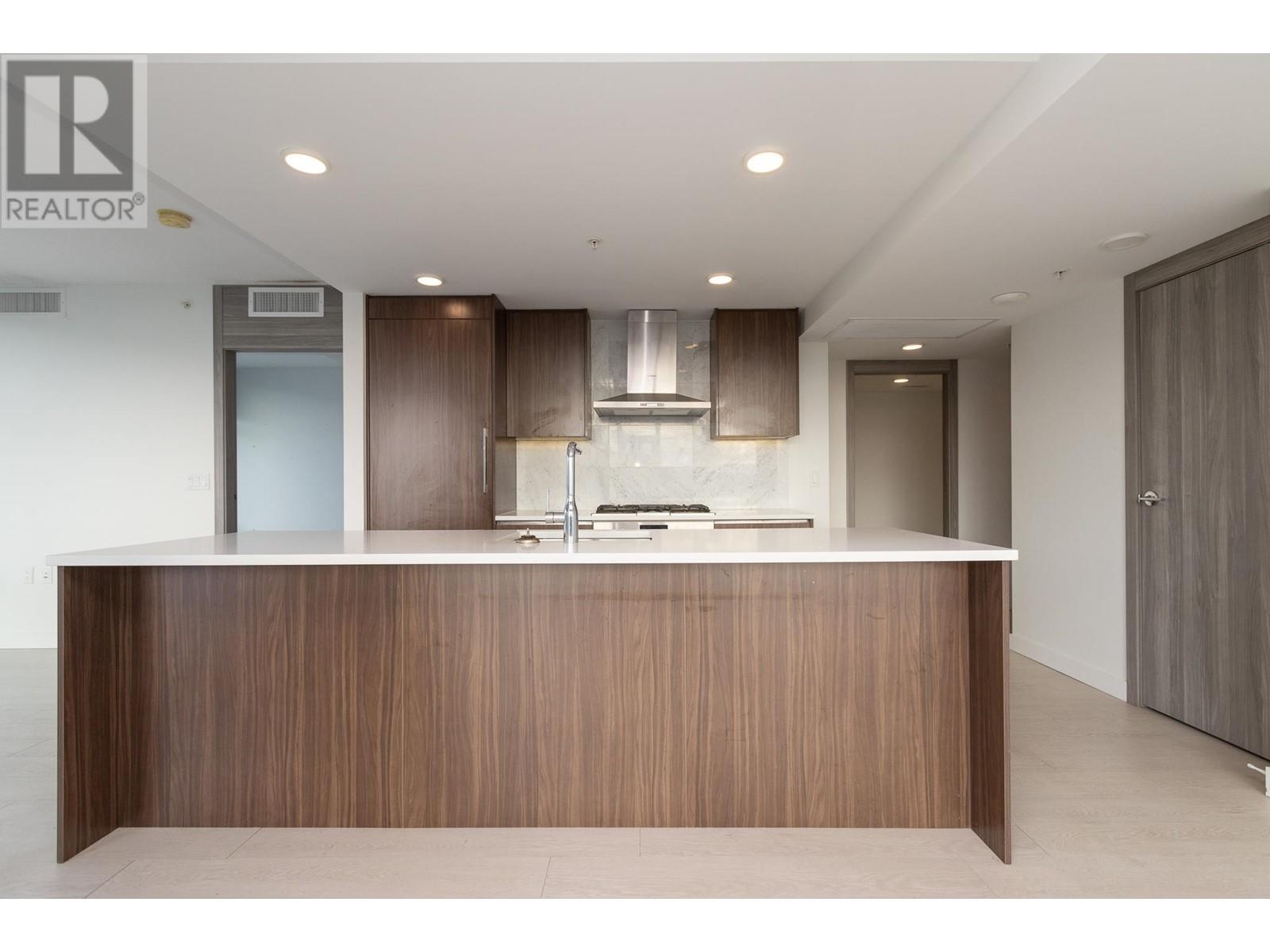 1702 8800 HAZELBRIDGE WAY, Richmond