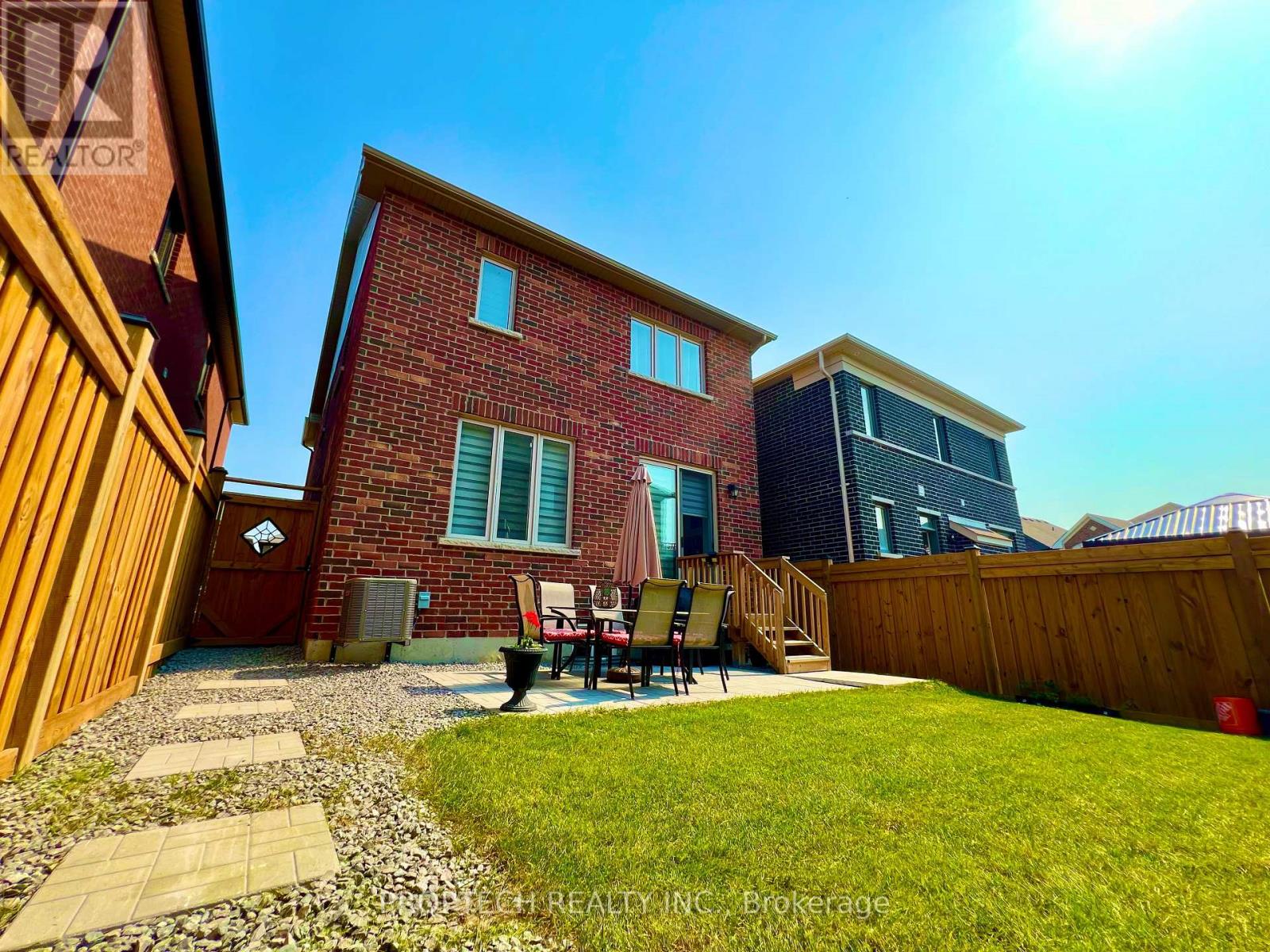 111 Barkerville Drive, Whitby, Ontario  L1P 0L8 - Photo 35 - E11924444