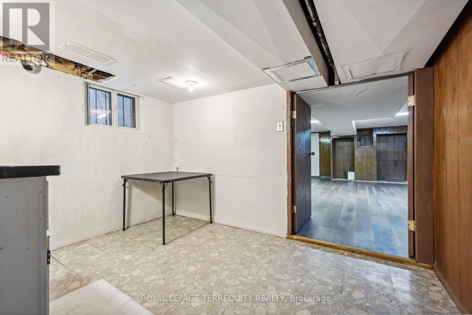 19 Curzon Street, Toronto, Ontario  M4M 3B3 - Photo 20 - E11924839