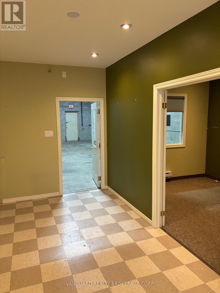 9 - 50 Van Kirk Drive, Brampton, Ontario  L7A 1C7 - Photo 10 - W11925136