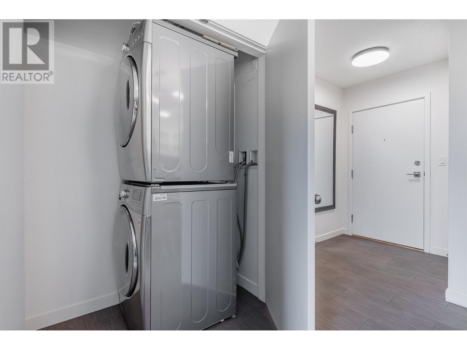 Listing Picture 10 of 16 : 709 66 W CORDOVA STREET, Vancouver / 溫哥華 - 魯藝地產 Yvonne Lu Group - MLS Medallion Club Member