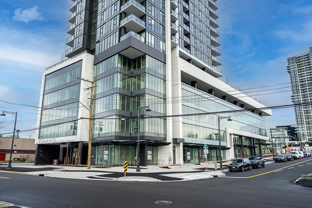 2406 10750 135a Street, Surrey, British Columbia  V3T 4E2 - Photo 1 - R2956688