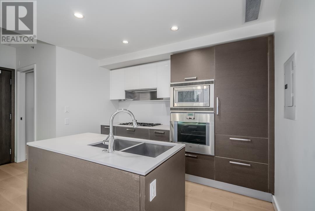 Listing Picture 7 of 22 : 204 1499 W PENDER STREET, Vancouver / 溫哥華 - 魯藝地產 Yvonne Lu Group - MLS Medallion Club Member