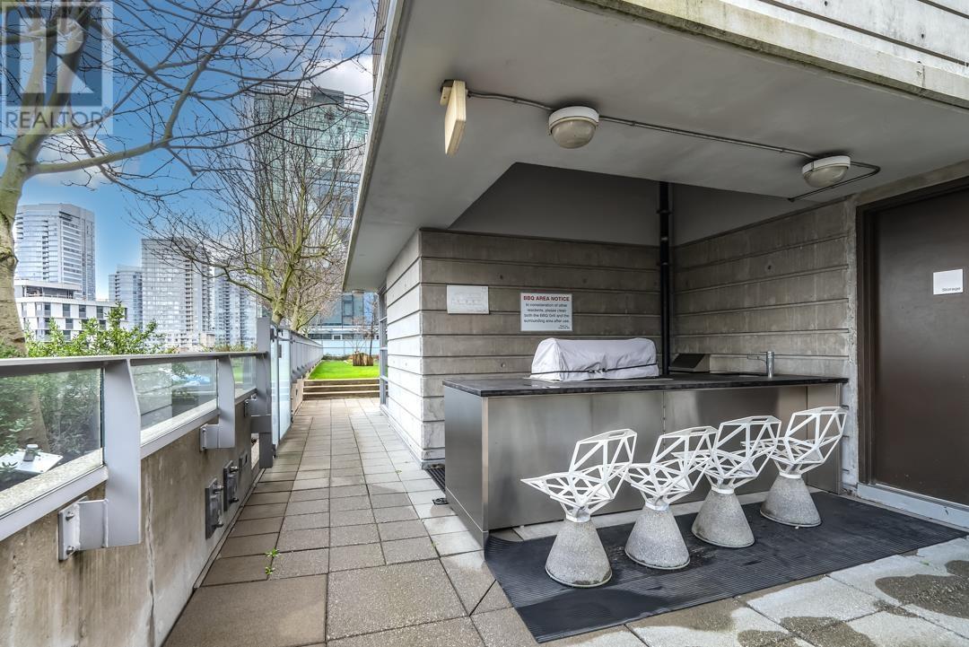 Listing Picture 20 of 22 : 204 1499 W PENDER STREET, Vancouver / 溫哥華 - 魯藝地產 Yvonne Lu Group - MLS Medallion Club Member