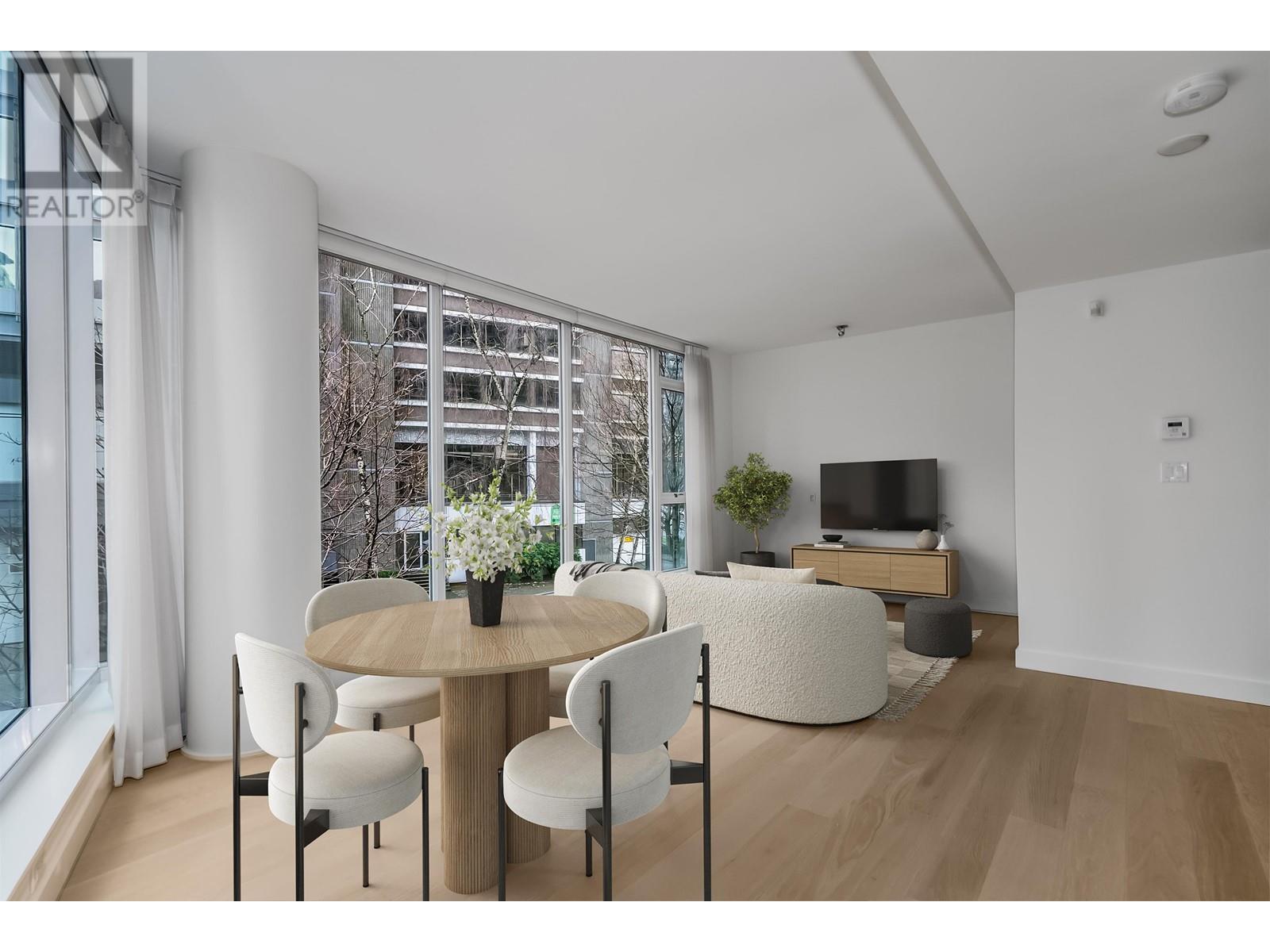 Listing Picture 3 of 22 : 204 1499 W PENDER STREET, Vancouver / 溫哥華 - 魯藝地產 Yvonne Lu Group - MLS Medallion Club Member