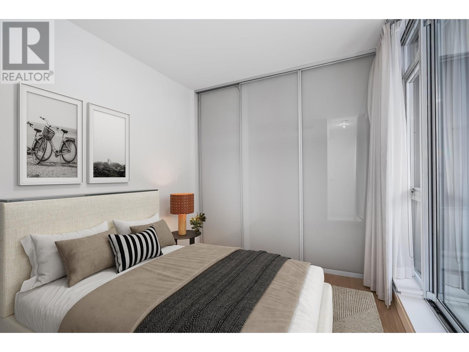 Listing Picture 11 of 22 : 204 1499 W PENDER STREET, Vancouver / 溫哥華 - 魯藝地產 Yvonne Lu Group - MLS Medallion Club Member