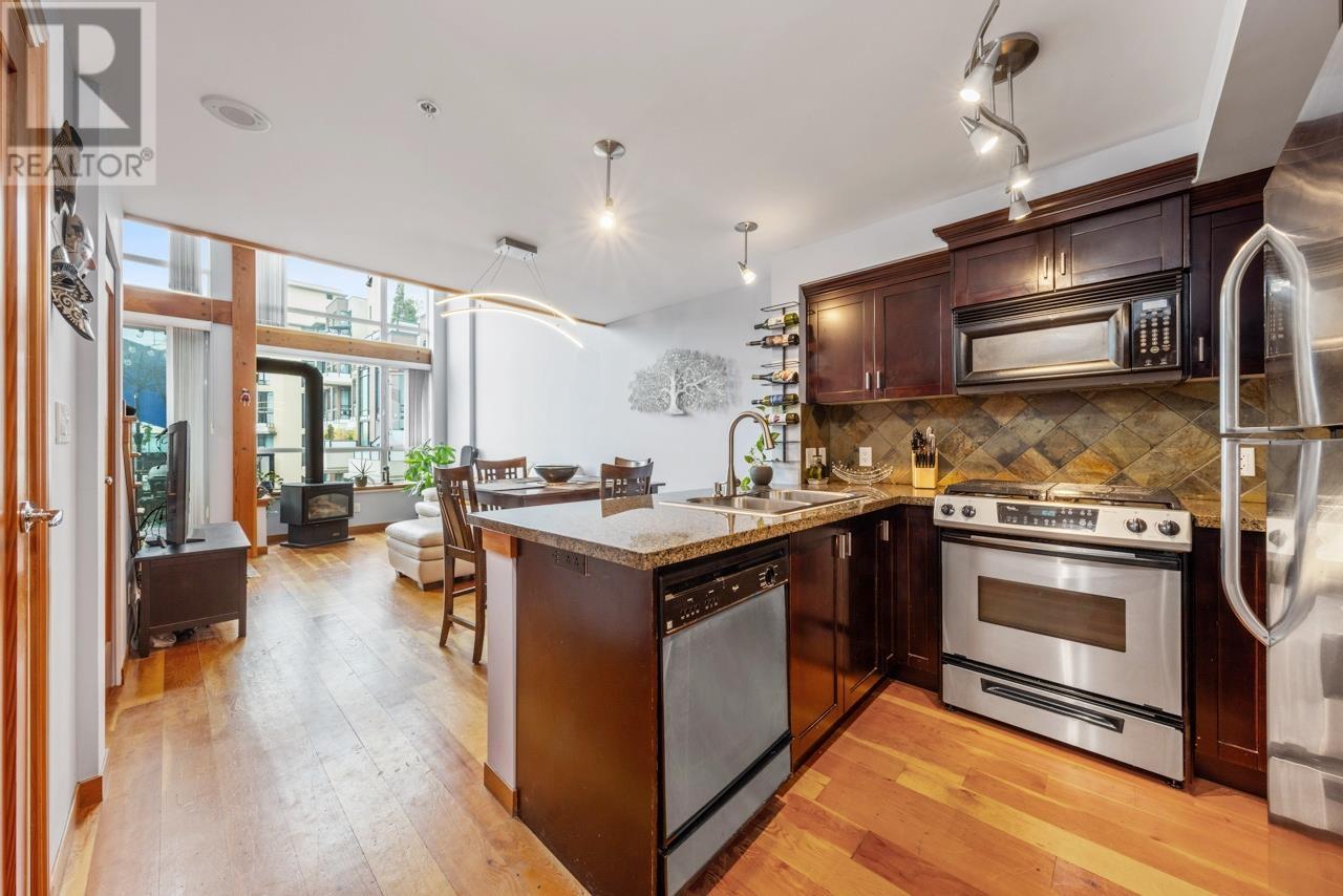 509 10 Renaissance Square, New Westminster, British Columbia V3M 7B1 - Photo 12 - R2956587