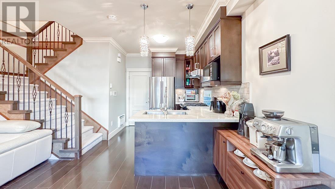 Listing Picture 11 of 26 : 14 7028 ASH STREET, Richmond / 烈治文 - 魯藝地產 Yvonne Lu Group - MLS Medallion Club Member