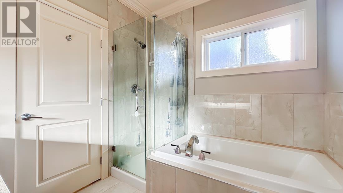 Listing Picture 20 of 26 : 14 7028 ASH STREET, Richmond / 烈治文 - 魯藝地產 Yvonne Lu Group - MLS Medallion Club Member