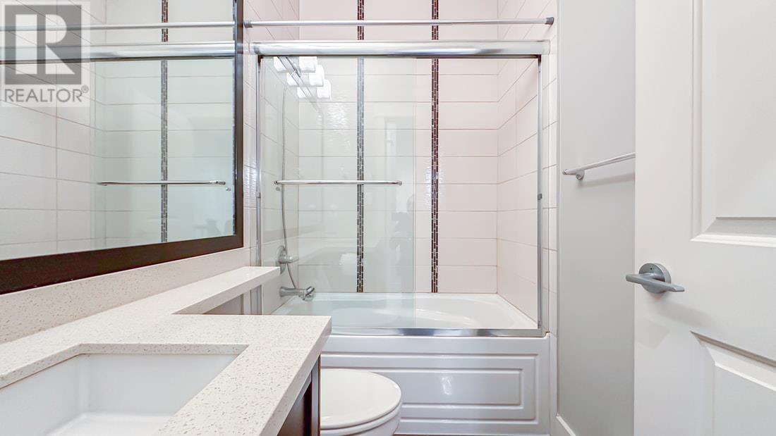 Listing Picture 23 of 26 : 14 7028 ASH STREET, Richmond / 烈治文 - 魯藝地產 Yvonne Lu Group - MLS Medallion Club Member