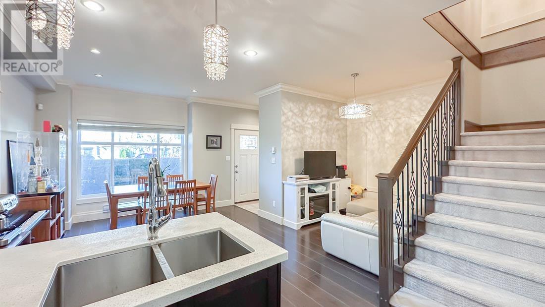 Listing Picture 9 of 26 : 14 7028 ASH STREET, Richmond / 烈治文 - 魯藝地產 Yvonne Lu Group - MLS Medallion Club Member