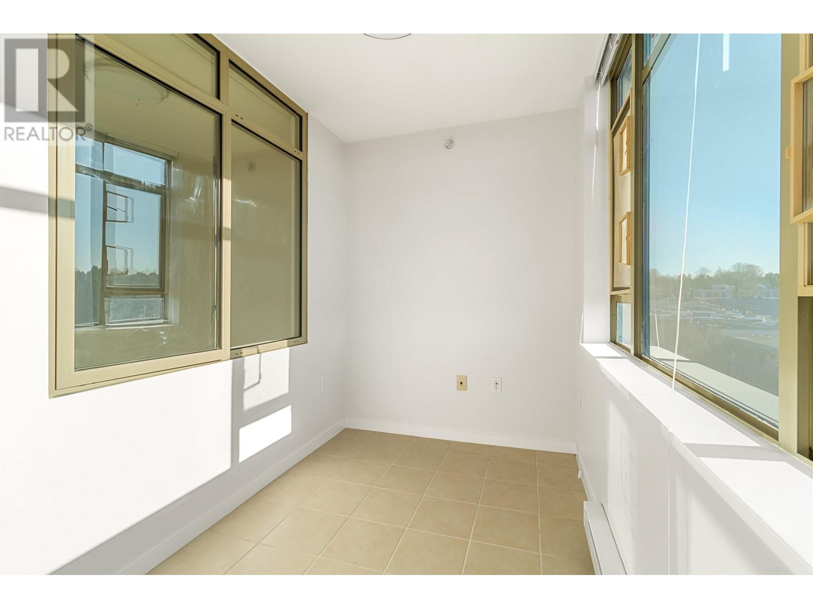 Listing Picture 18 of 21 : 715 2799 YEW STREET, Vancouver / 溫哥華 - 魯藝地產 Yvonne Lu Group - MLS Medallion Club Member