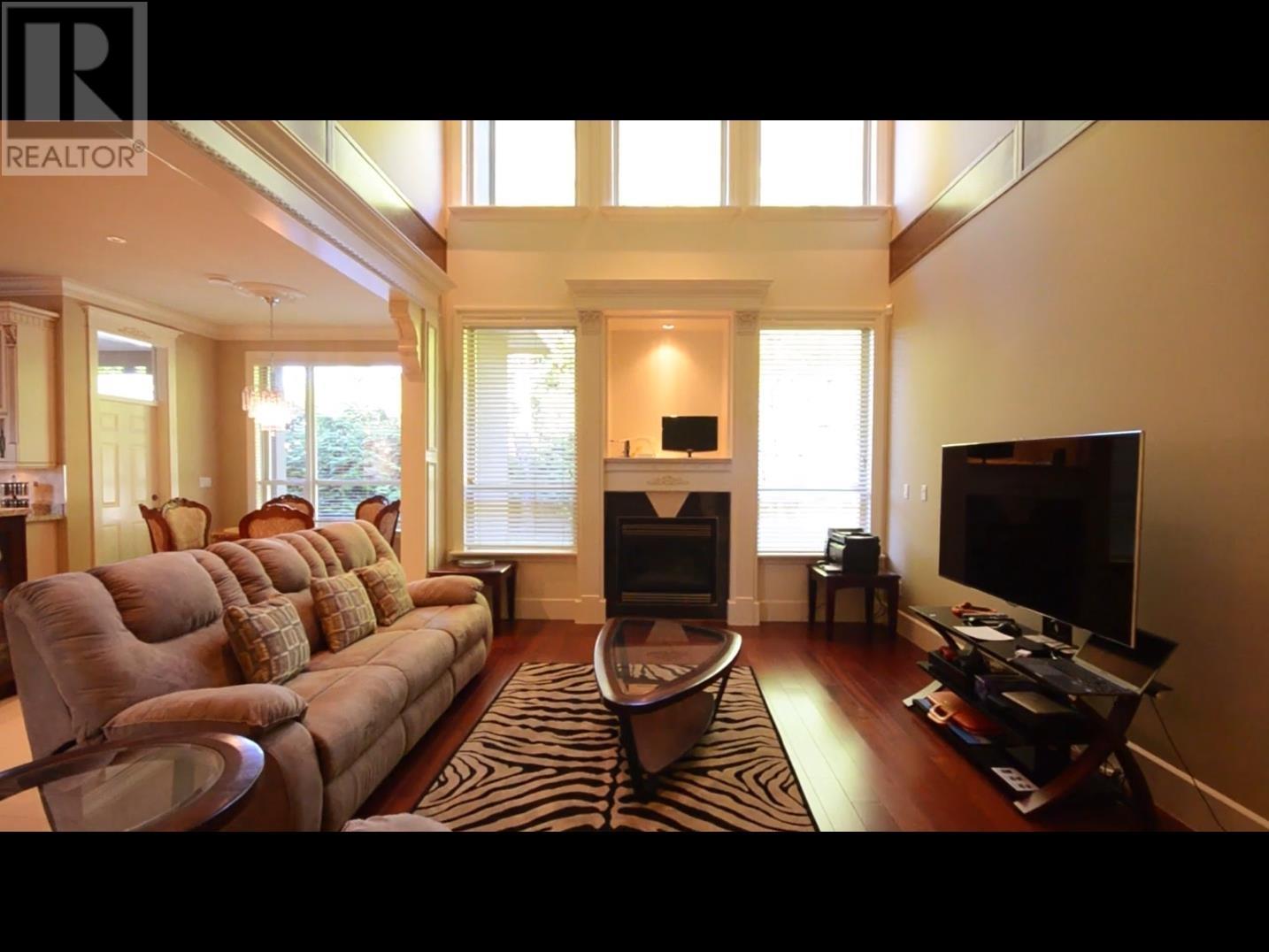 Listing Picture 11 of 16 : 7520 LINDSAY ROAD, Richmond / 烈治文 - 魯藝地產 Yvonne Lu Group - MLS Medallion Club Member