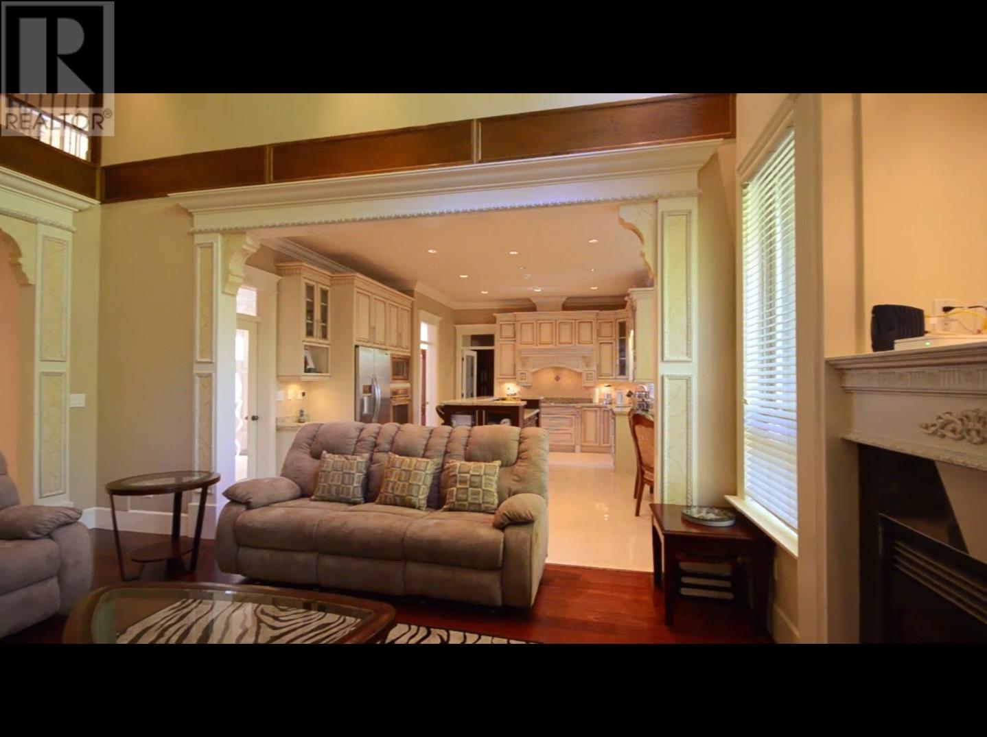 Listing Picture 13 of 16 : 7520 LINDSAY ROAD, Richmond / 烈治文 - 魯藝地產 Yvonne Lu Group - MLS Medallion Club Member