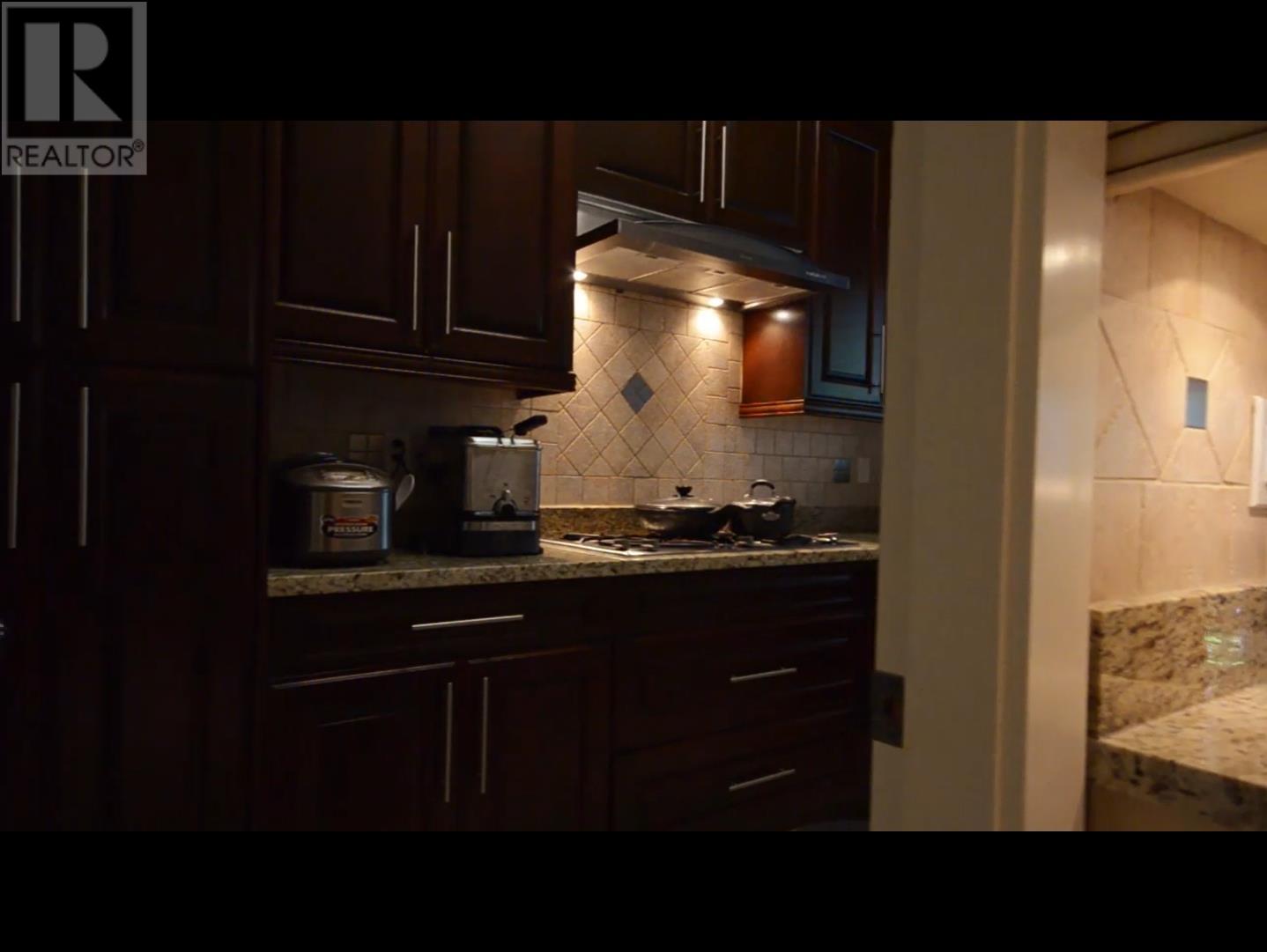 Listing Picture 7 of 16 : 7520 LINDSAY ROAD, Richmond / 烈治文 - 魯藝地產 Yvonne Lu Group - MLS Medallion Club Member