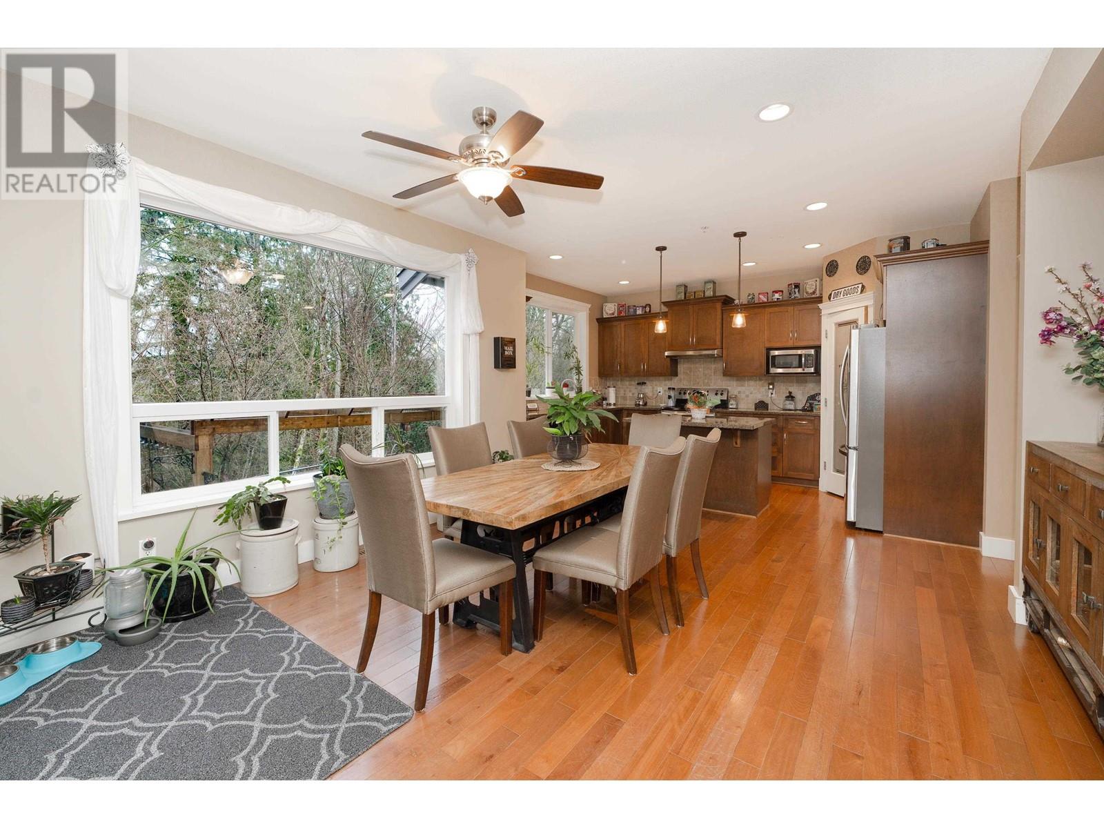 23953 Mcclure Avenue, Maple Ridge, British Columbia  V2W 0B3 - Photo 3 - R2956609