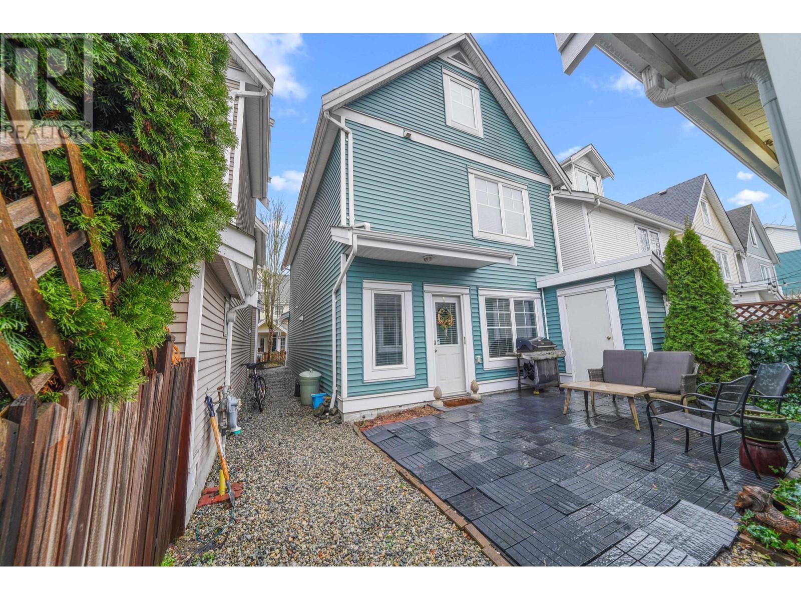 211 3000 Riverbend Drive, Coquitlam, British Columbia  V3C 6R1 - Photo 24 - R2956611