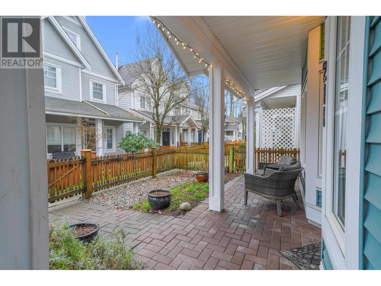 211 3000 Riverbend Drive, Coquitlam, British Columbia  V3C 6R1 - Photo 25 - R2956611