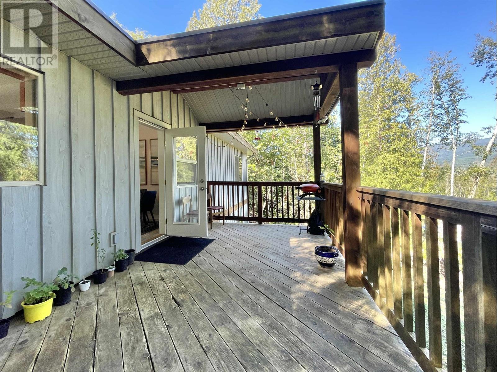 6018 Fairway Avenue, Sechelt, British Columbia  V7Z 0R2 - Photo 25 - R2956674