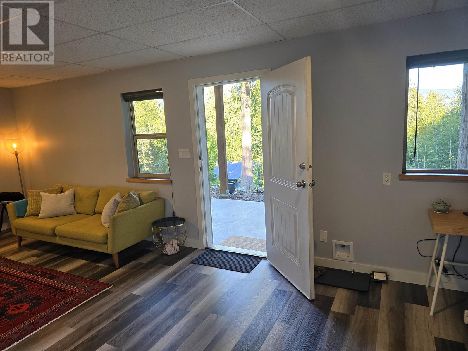 6018 Fairway Avenue, Sechelt, British Columbia  V7Z 0R2 - Photo 30 - R2956674