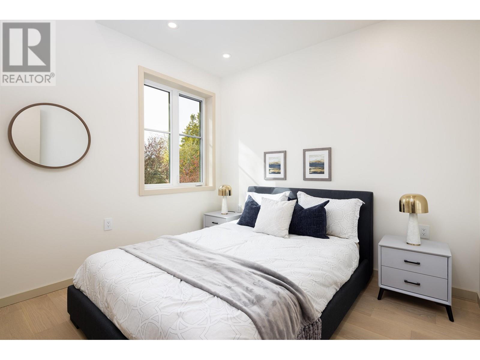 Listing Picture 10 of 19 : 6664 BALSAM STREET, Vancouver / 溫哥華 - 魯藝地產 Yvonne Lu Group - MLS Medallion Club Member