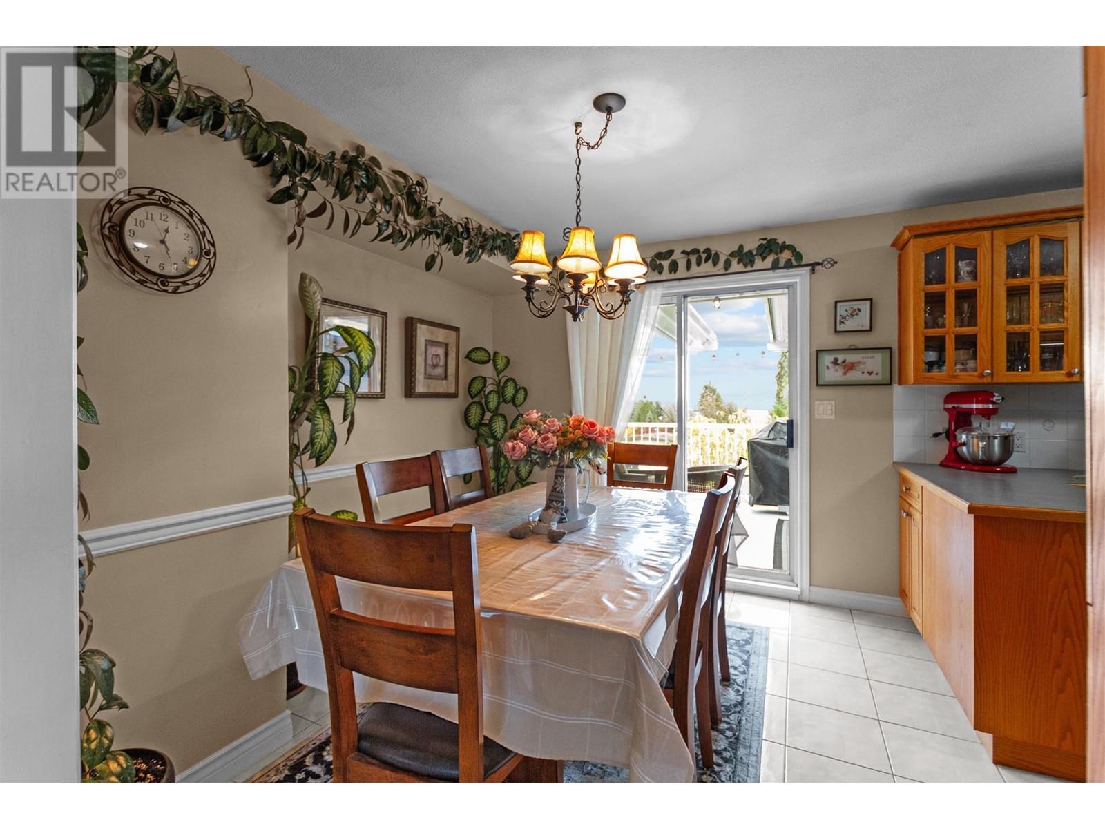 1418 Dansey Avenue, Coquitlam, British Columbia  V3K 3H8 - Photo 5 - R2956679