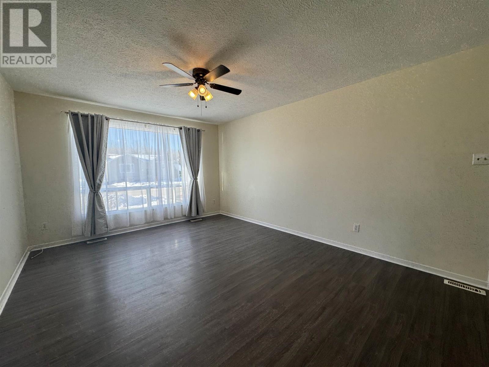 77 Matachewan Rd, Manitouwadge, Ontario  P0T 2C0 - Photo 15 - TB250062