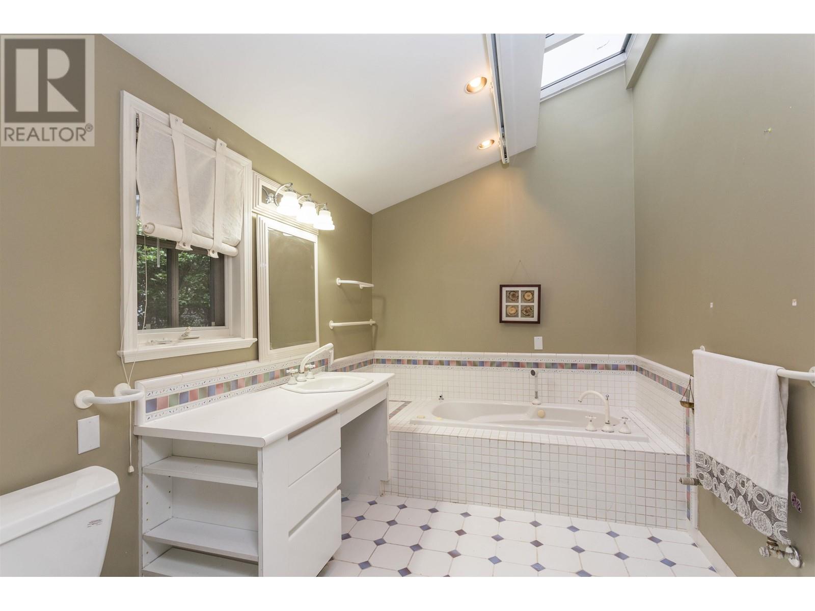 888 Pyrford Road, West Vancouver, British Columbia  V7S 2A1 - Photo 22 - R2956589