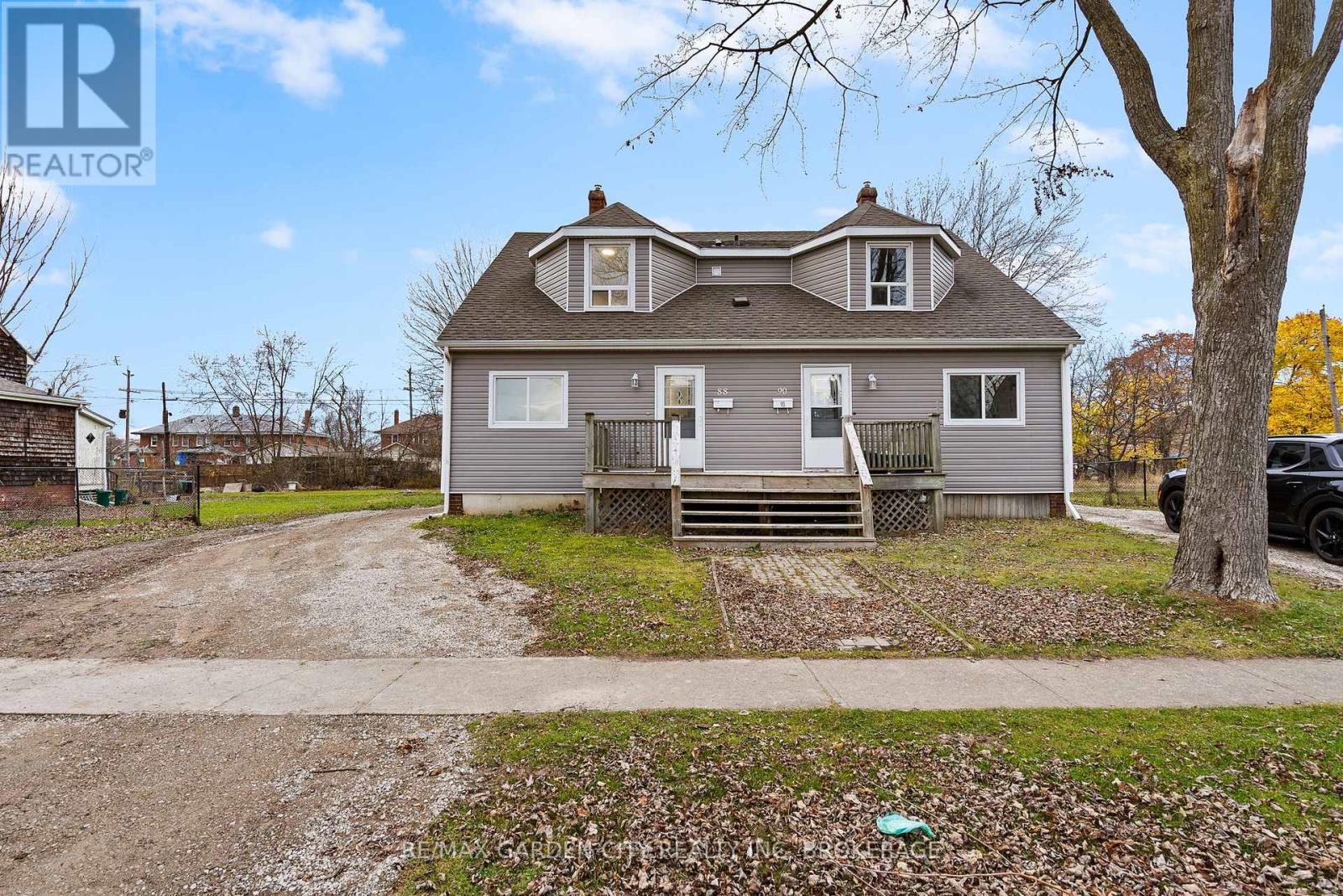 88 First Street, Welland, Ontario  L3B 4R7 - Photo 4 - X11925391