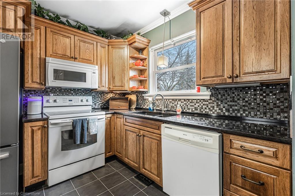 5701 Prince Edward Avenue, Niagara Falls, Ontario  L2G 5J1 - Photo 16 - 40689813
