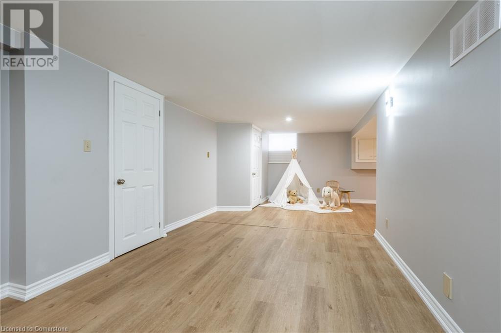 14 Lakeview Avenue, Grimsby, Ontario  L3M 3M1 - Photo 30 - 40690005