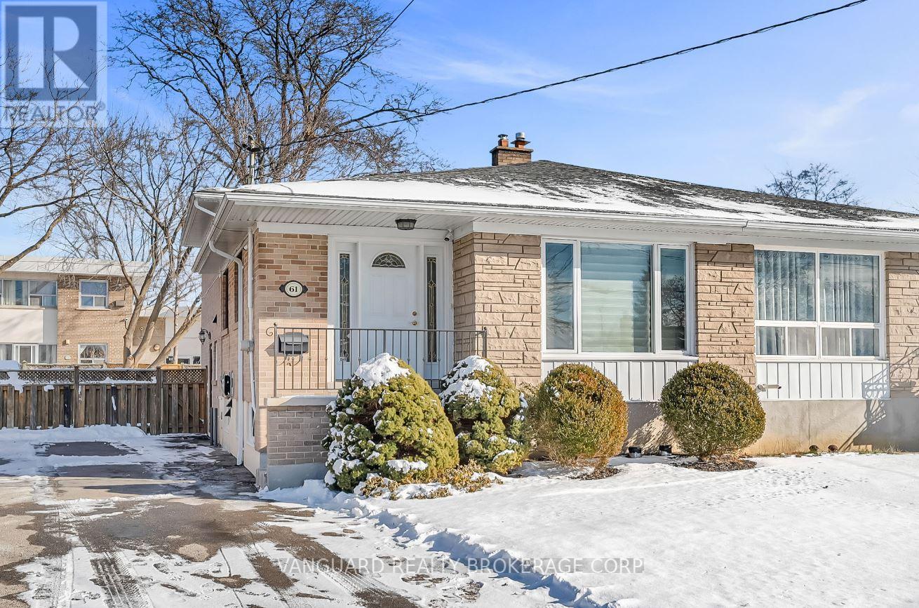 61 GAMBELLO CRESCENT, Toronto, Ontario