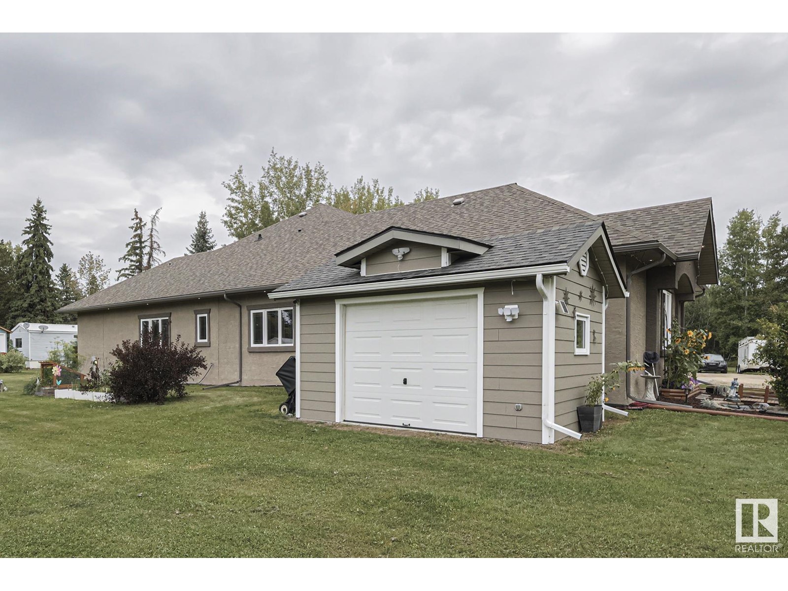 4 Third Av, Entwistle, Alberta  T0E 0T0 - Photo 6 - E4418093