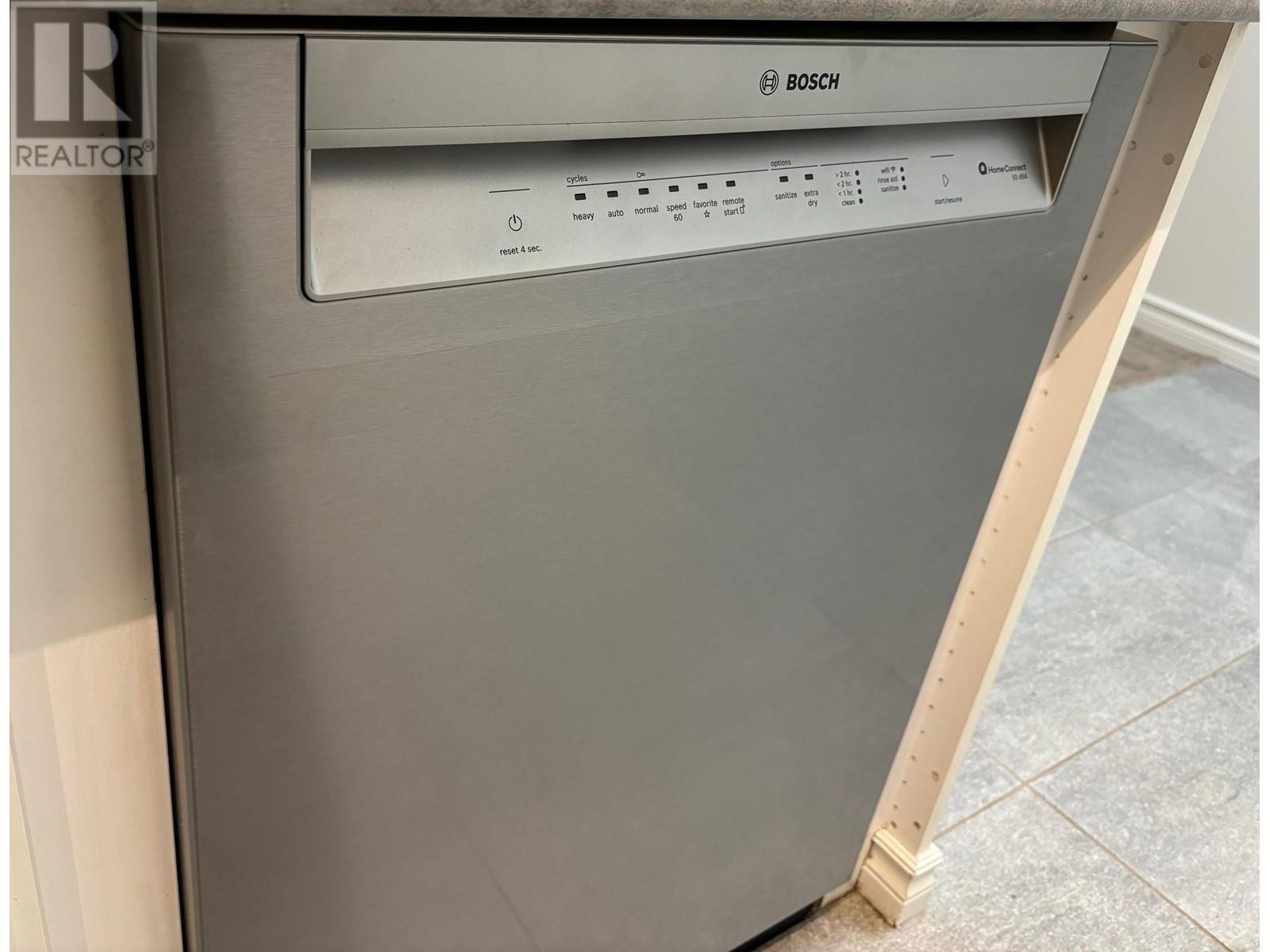 Listing Picture 9 of 19 : 233 711 E 6 AVENUE, Vancouver / 溫哥華 - 魯藝地產 Yvonne Lu Group - MLS Medallion Club Member