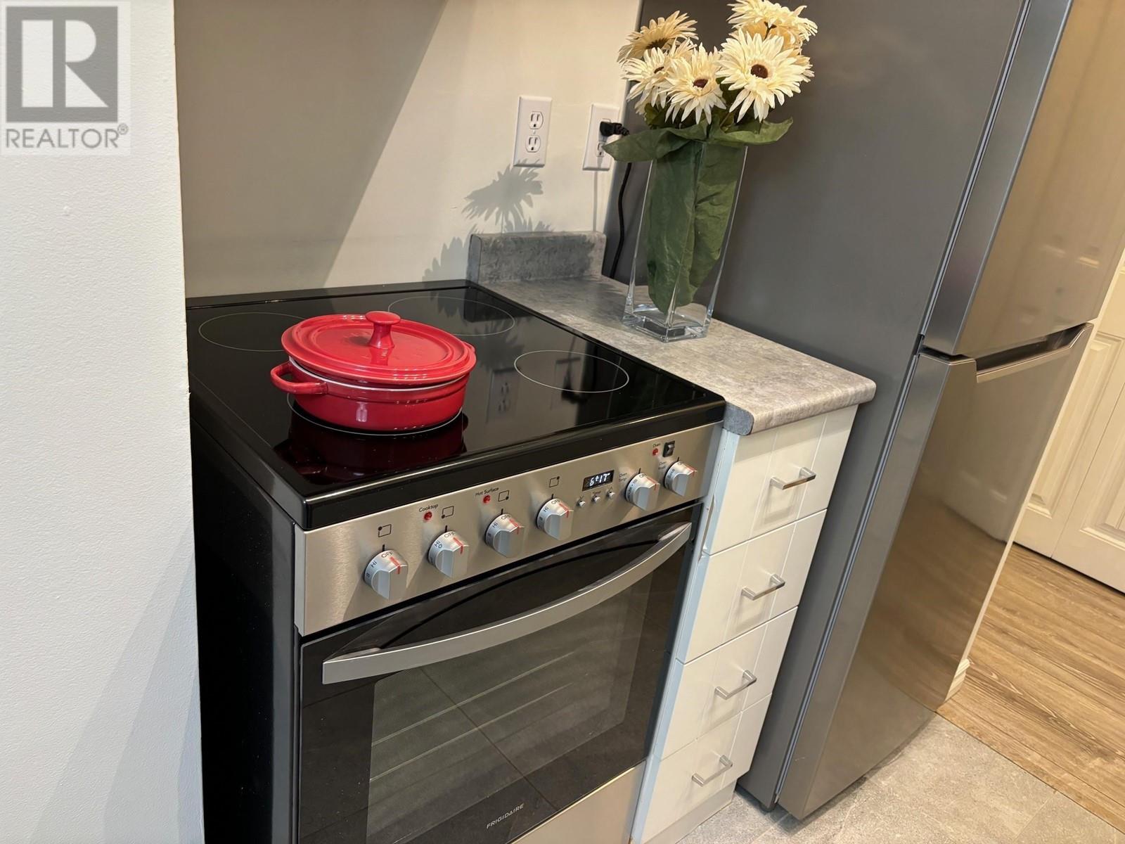 Listing Picture 8 of 19 : 233 711 E 6 AVENUE, Vancouver / 溫哥華 - 魯藝地產 Yvonne Lu Group - MLS Medallion Club Member