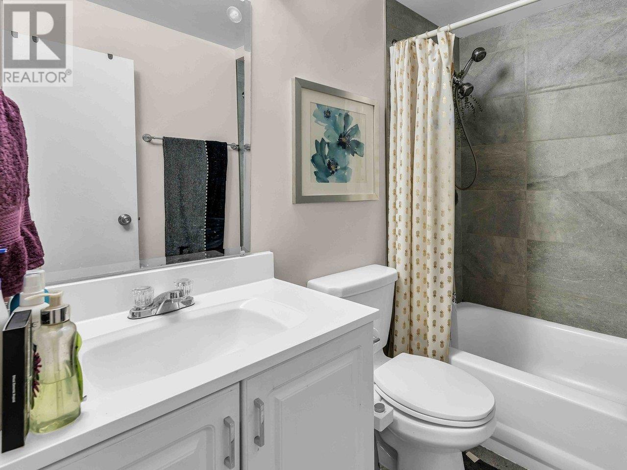 Listing Picture 11 of 19 : 233 711 E 6 AVENUE, Vancouver / 溫哥華 - 魯藝地產 Yvonne Lu Group - MLS Medallion Club Member