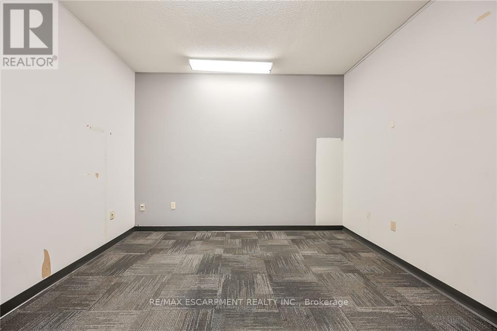 54 Centennial Parkway N, Hamilton (Riverdale), Ontario  L8E 1H6 - Photo 12 - X11925460