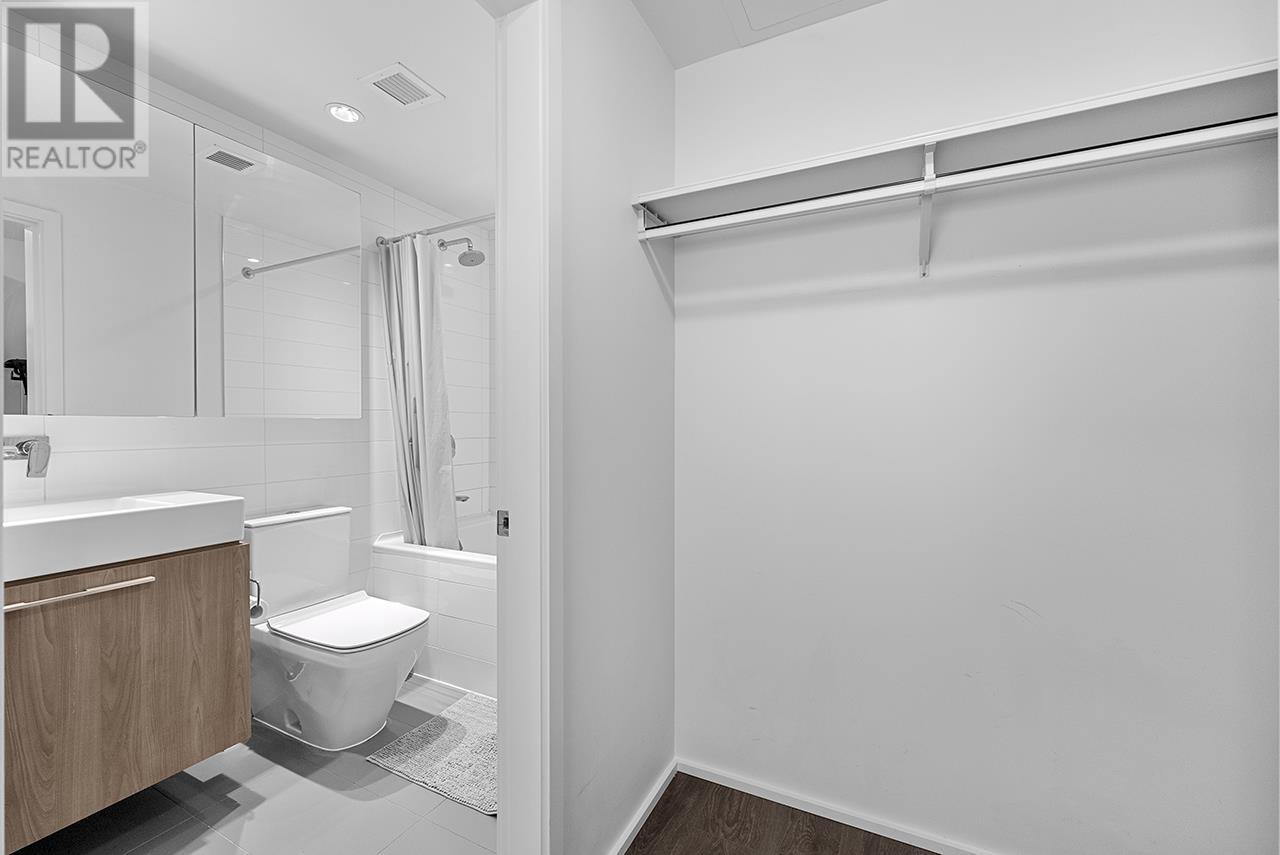 Listing Picture 11 of 25 : 4105 4510 HALIFAX WAY, Burnaby / 本拿比 - 魯藝地產 Yvonne Lu Group - MLS Medallion Club Member