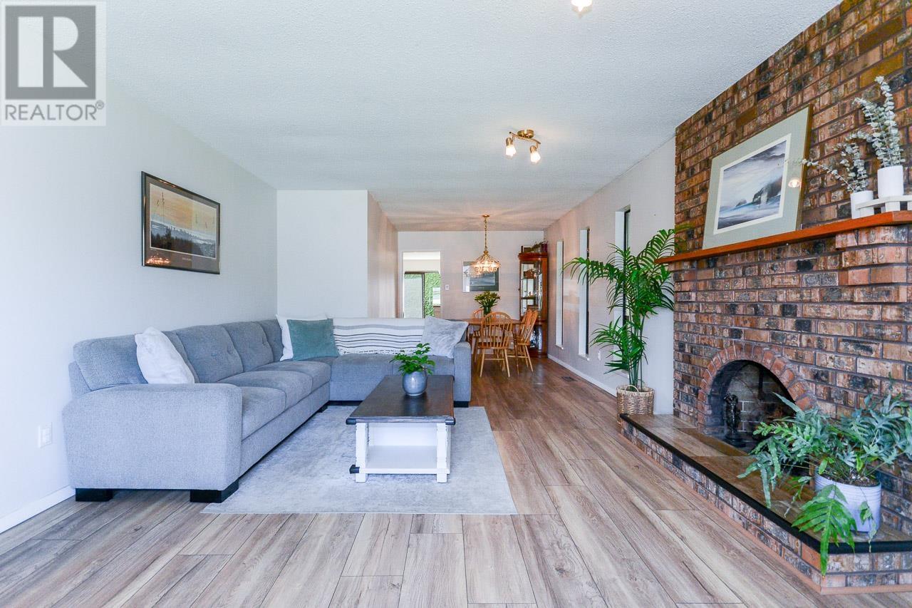 11286 Kingcome Avenue, Richmond, British Columbia  V7A 4W3 - Photo 2 - R2947123