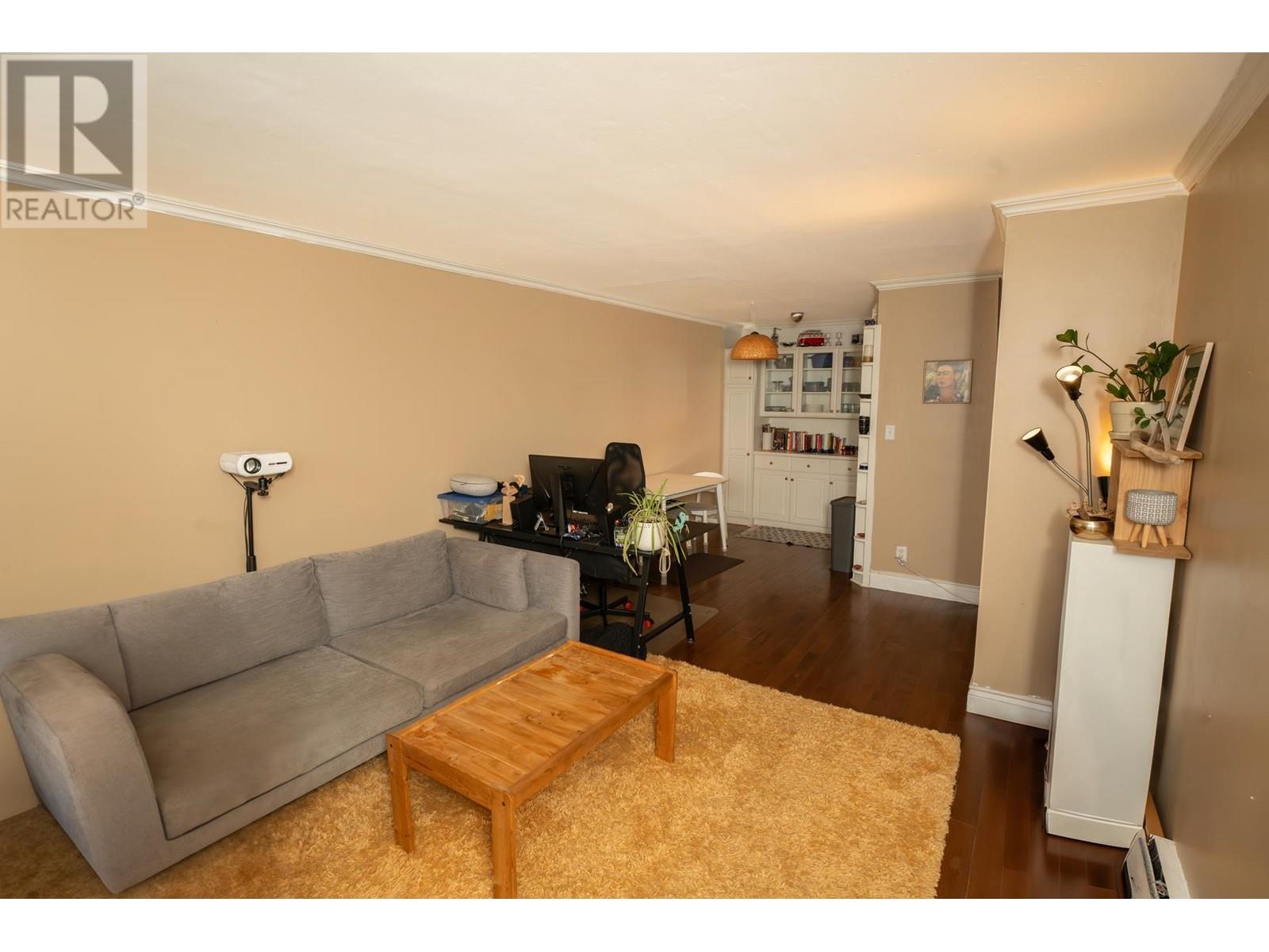 Listing Picture 4 of 12 : 210 2040 CORNWALL AVENUE, Vancouver / 溫哥華 - 魯藝地產 Yvonne Lu Group - MLS Medallion Club Member