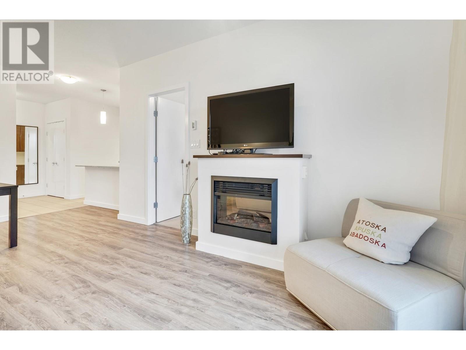 1407 280 Ross Drive, New Westminster, British Columbia  V3L 0C2 - Photo 7 - R2956683