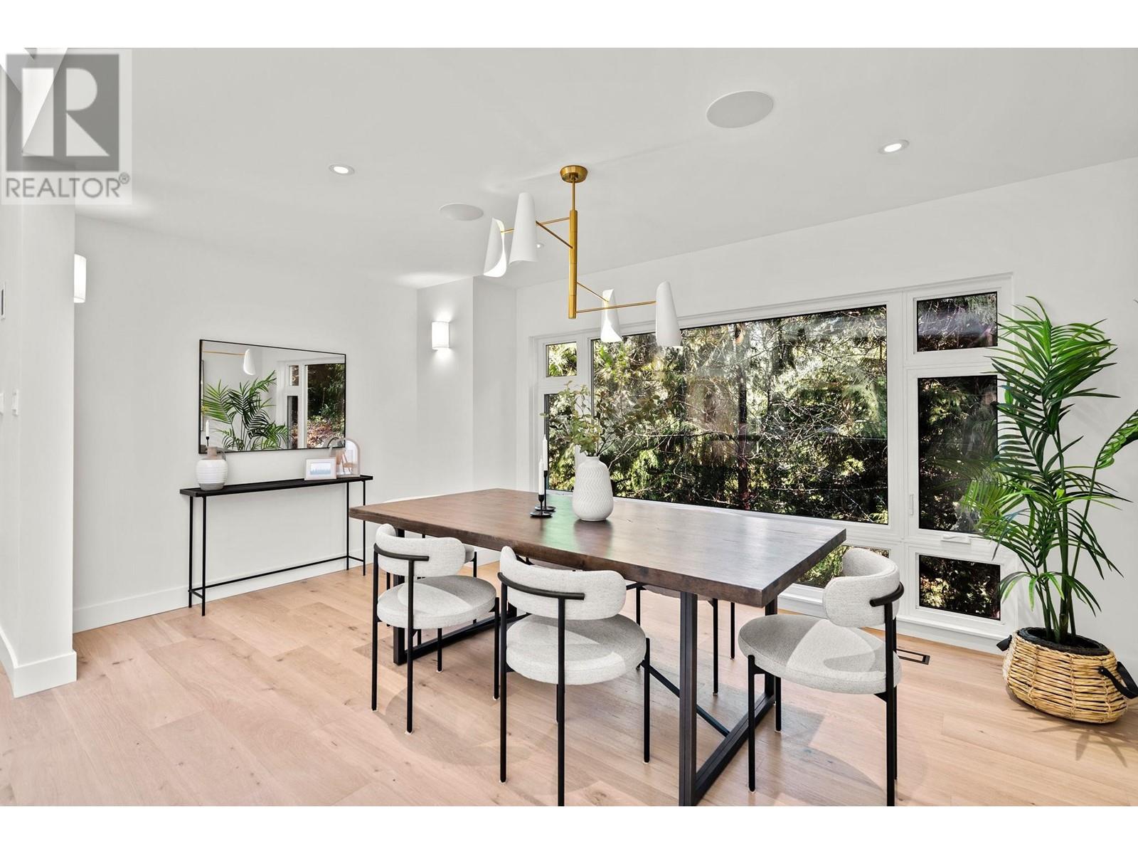 5061 Bear Lane, West Vancouver, British Columbia  V7W 1L2 - Photo 8 - R2956786