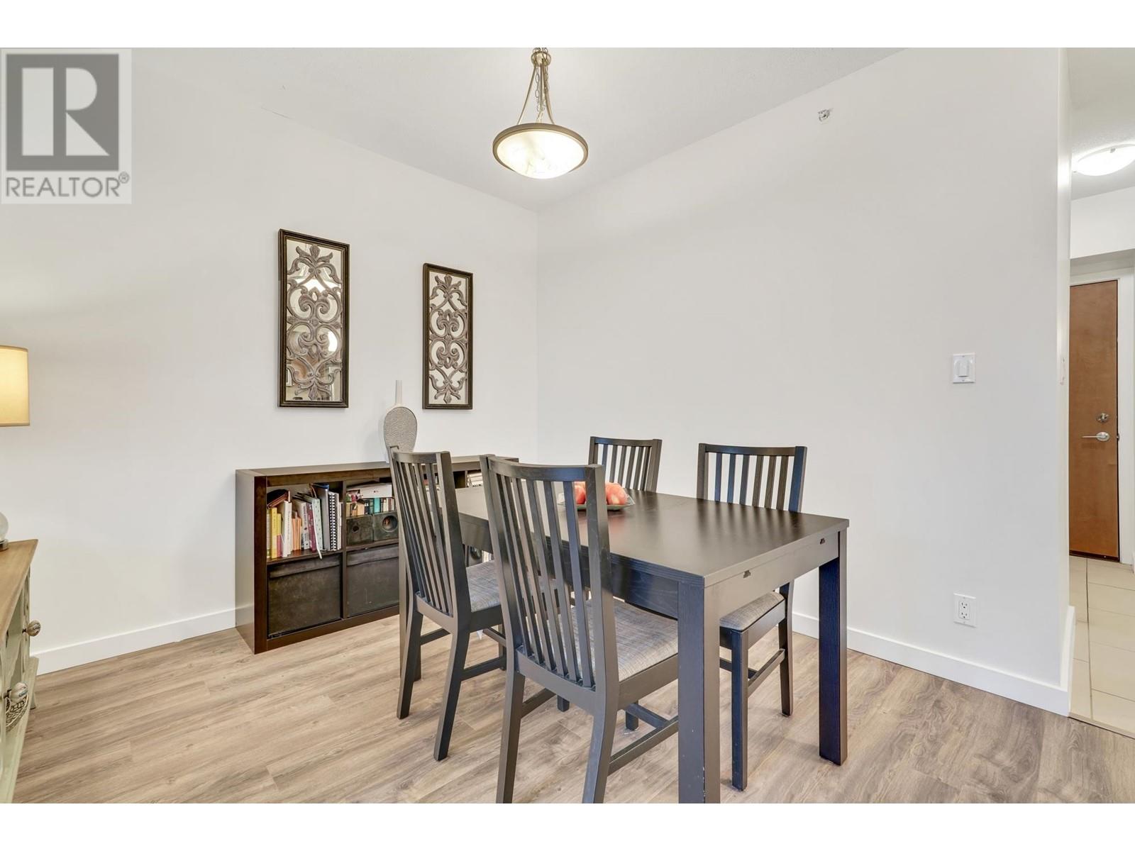 1407 280 Ross Drive, New Westminster, British Columbia  V3L 0C2 - Photo 3 - R2956683