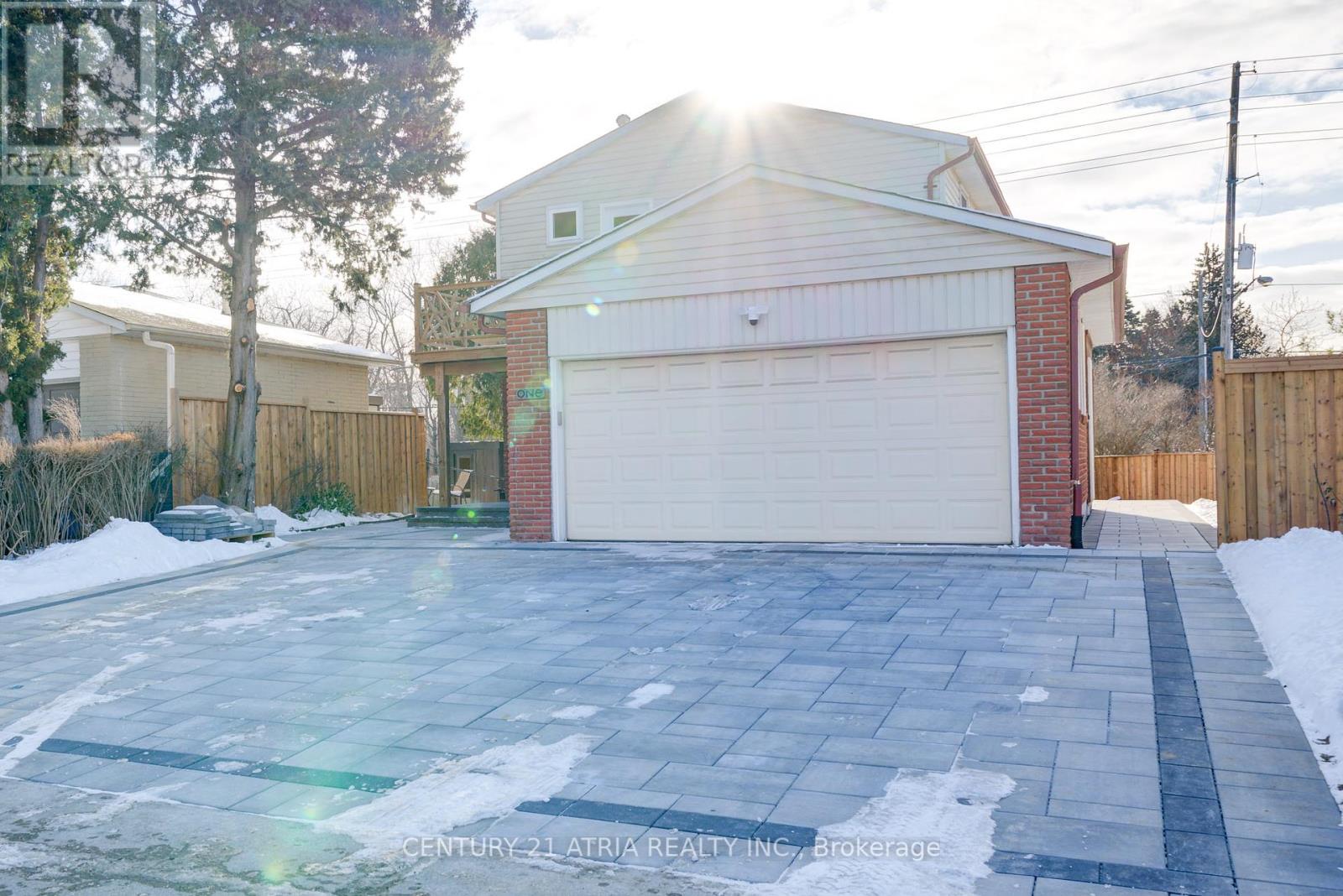 1 HAMILTON HALL DRIVE, Markham, Ontario