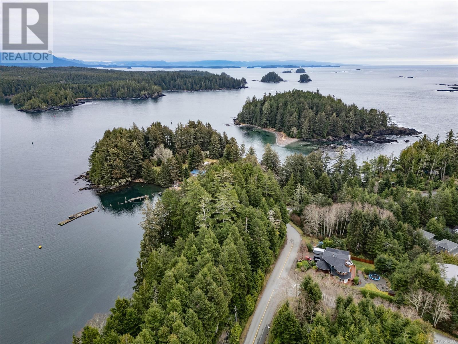 895 Peninsula Rd, Ucluelet, British Columbia  V0R 3A0 - Photo 18 - 984286