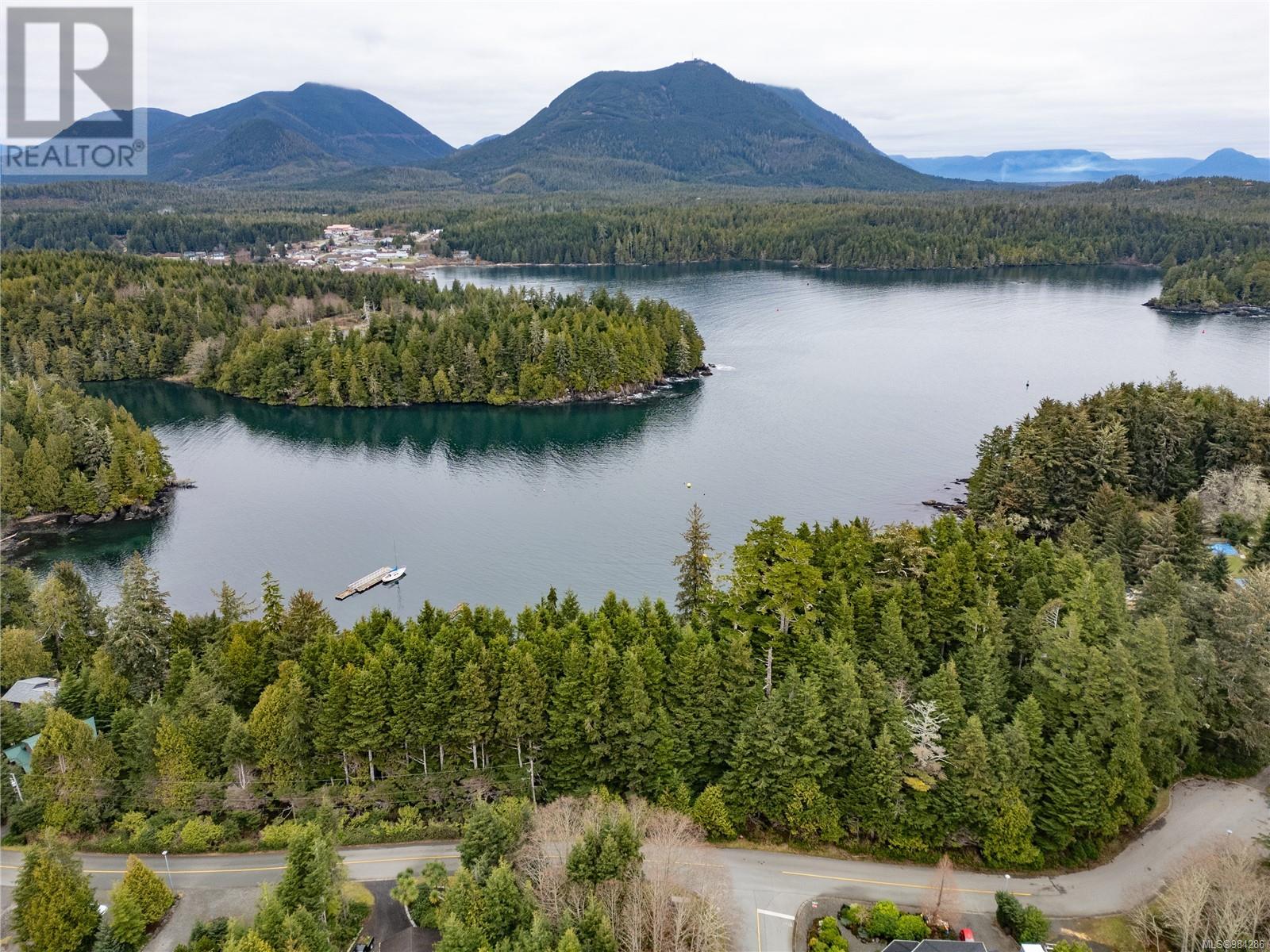 895 Peninsula Rd, Ucluelet, British Columbia  V0R 3A0 - Photo 17 - 984286