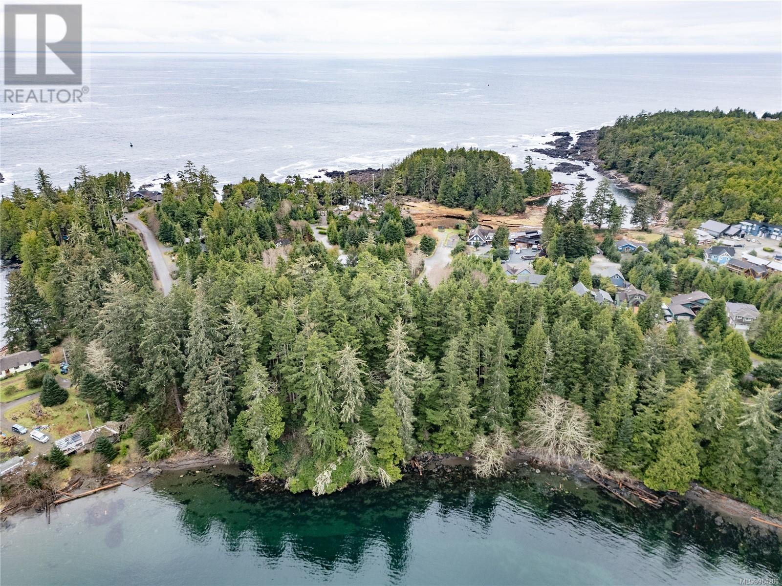 895 Peninsula Rd, Ucluelet, British Columbia  V0R 3A0 - Photo 9 - 984286